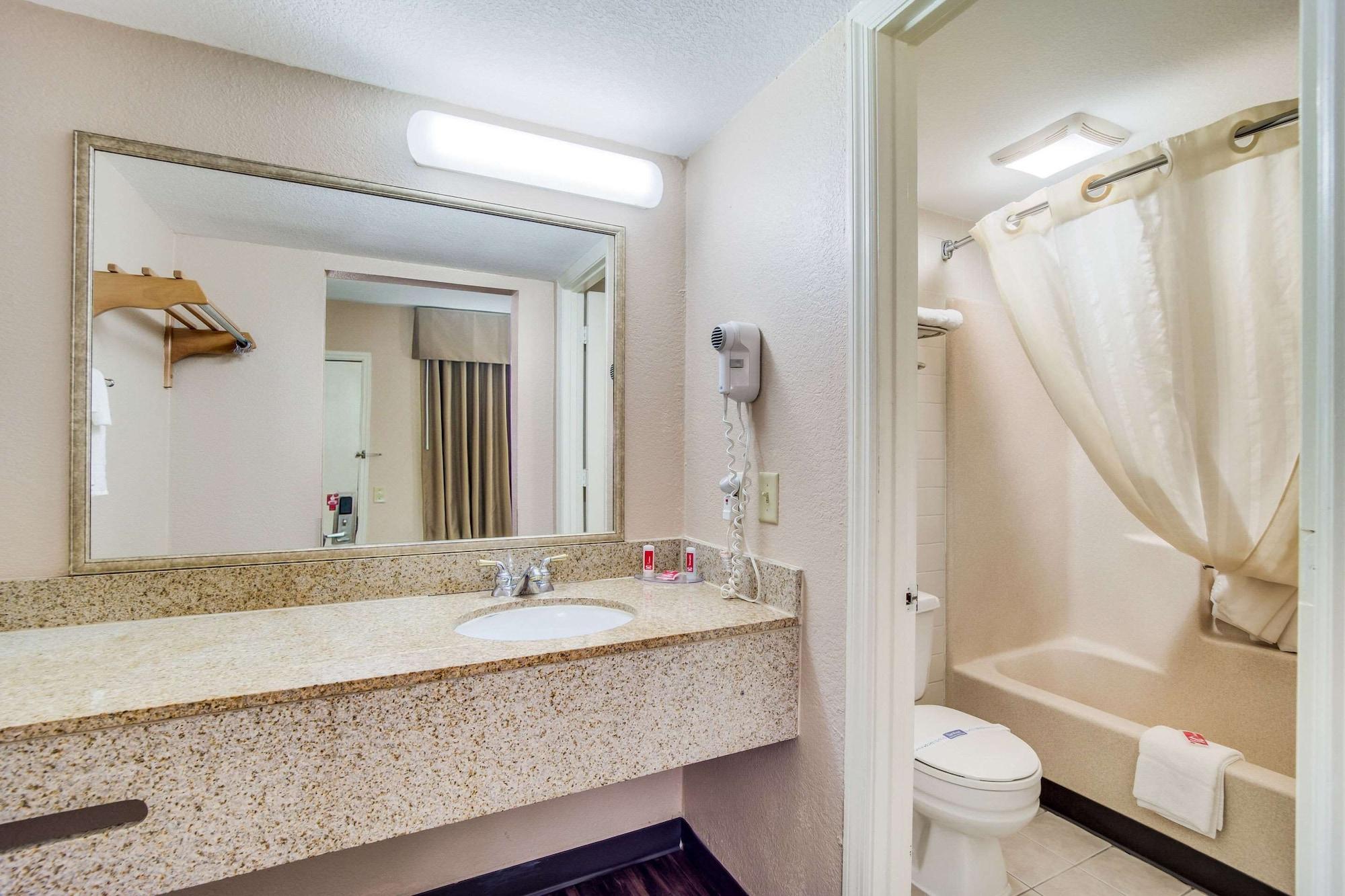 Econo Lodge Walterboro Kültér fotó